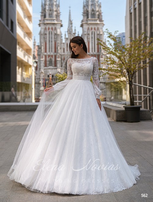 Wedding Dresses 562